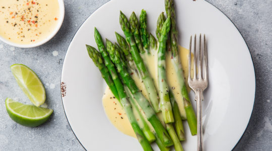 Hollandaise sauce recipe, uk dairies, castle dairies